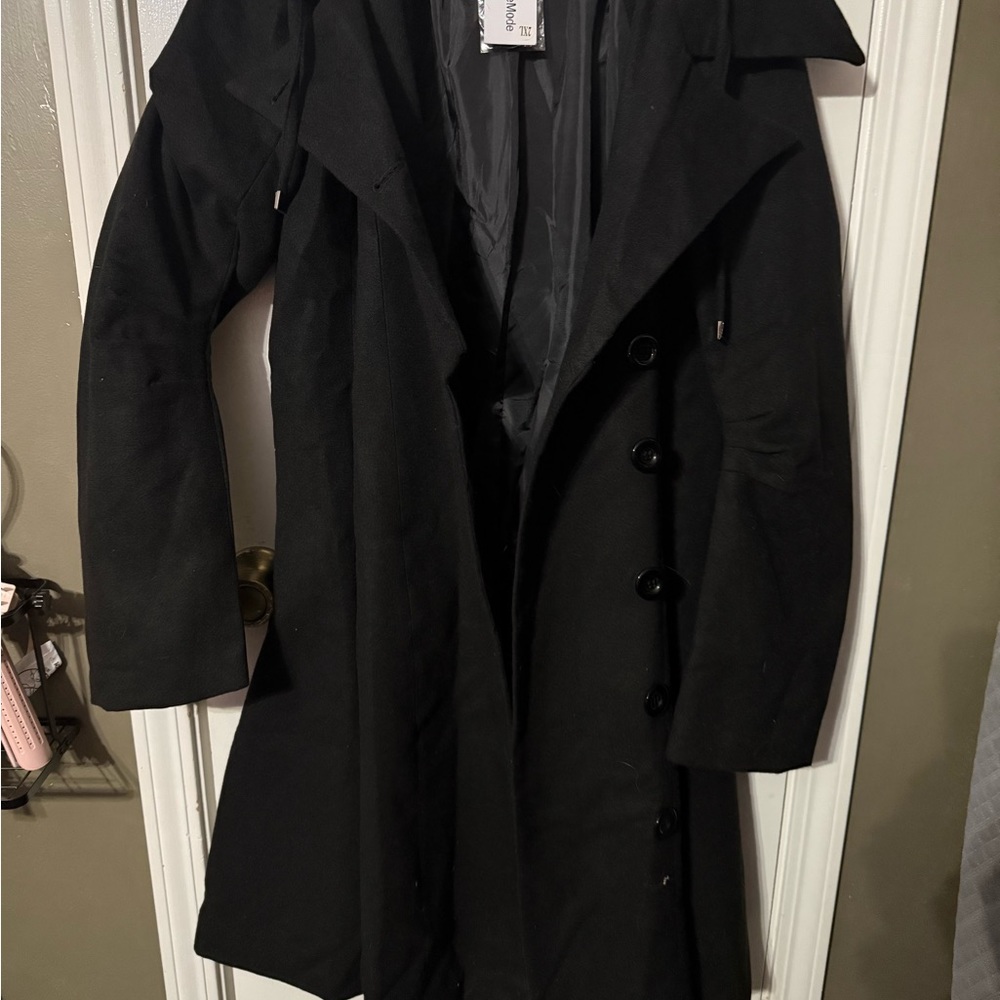 Elegant Black Hooded Women's Coat